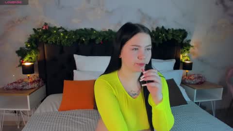 Hello Ill be waiting for you Tue Wed Thu Fri 3am-10am Sun 3am-5pm GMT online show from December 19, 3:07 am