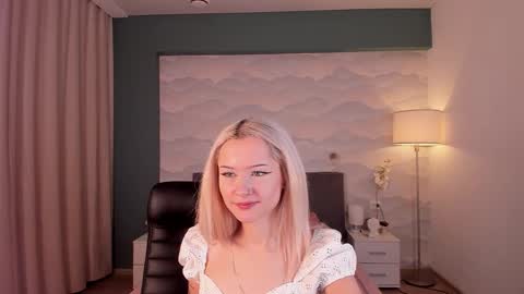 Mary online show from September 29, 2:33 pm