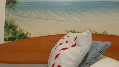 maryem online show from October 3, 2:11 pm