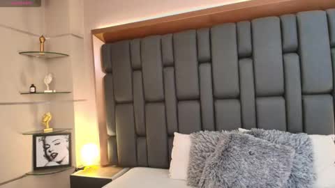 maryhawkey online show from February 4, 11:57 am