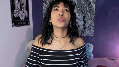 Snapshot of maryjane_785039 chatting on December 2, 9:43 am maria online show from December 2, 9:43 am