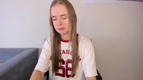 Mari online show from November 5, 9:03 am