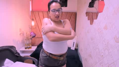 Snapshot of marylinmilf chatting on September 27, 9:00 pm Marylin online show from September 27, 9:00 pm