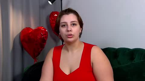 Snapshot of marymurrays chatting on March 2, 6:35 pm MaryMurrays online show from March 2, 6:35 pm
