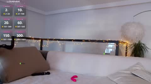 Marina online show from December 30, 12:52 pm