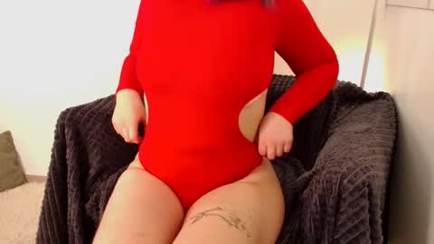 Mary but my real name Chloe both is fine online show from February 12, 8:32 pm