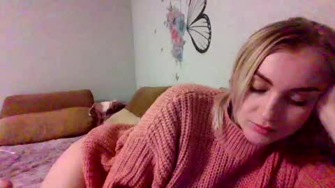 maryyemm online show from January 3, 9:36 pm