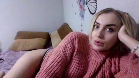 maryyemm online show from January 4, 4:11 pm