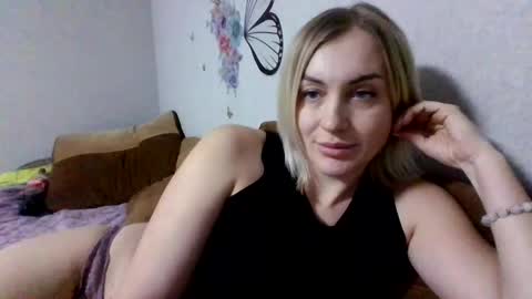 maryyemm online show from January 7, 4:59 pm