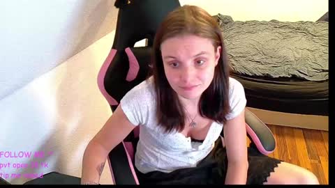 Snapshot of massageofyourlife chatting on January 29, 7:53 pm Queeny Kathy Online at 2030 MEZ Sunday Wednesday online show from January 29, 7:53 pm