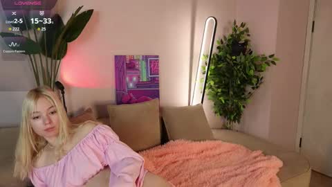 Maya online show from October 1, 4:28 am