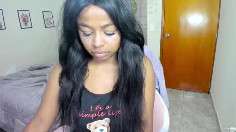 Snapshot of matilde27 chatting on September 28, 11:04 am Daniela online show from September 28, 11:04 am