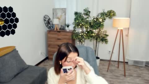 Kate online show from November 21, 11:01 am