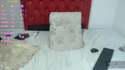 mature2023 online show from November 25, 9:48 pm