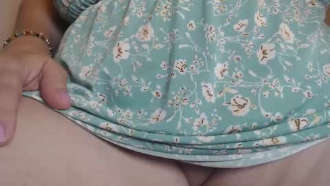 mature_2025 online show from March 8, 12:20 am