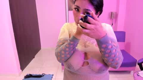 call me samantha online show from December 3, 12:16 pm