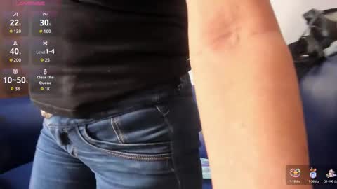 Lucy online show from December 2, 2:46 am