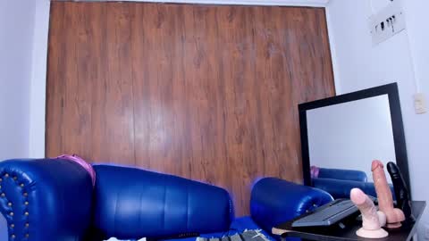 Snapshot of mature_hard_ chatting on January 12, 1:16 pm ISABEL online show from January 12, 1:16 pm