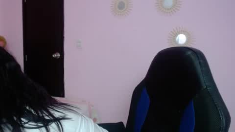 Snapshot of mature_martina_ chatting on January 31, 11:56 pm Martina online show from January 31, 11:56 pm