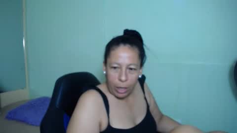 Snapshot of mature_martina_ chatting on February 26, 9:33 am Martina online show from February 26, 9:33 am