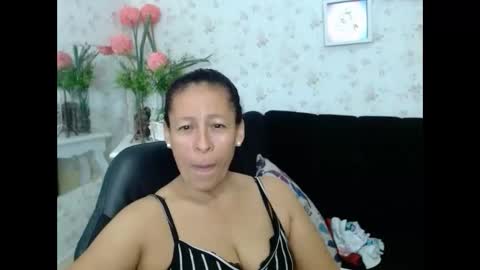 Snapshot of mature_martina_ chatting on January 25, 10:50 pm Martina online show from January 25, 10:50 pm