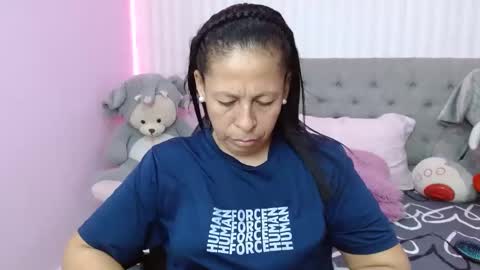 Snapshot of mature_martina_ chatting on January 27, 11:11 pm Martina online show from January 27, 11:11 pm