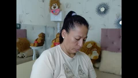 Snapshot of mature_martina_ chatting on January 15, 11:30 pm Martina online show from January 15, 11:30 pm