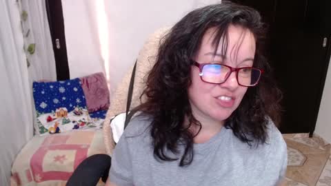 Sonia online show from December 5, 10:12 pm