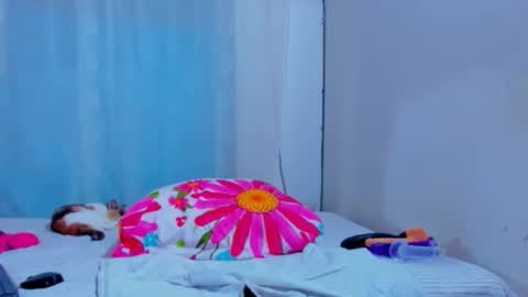 Snapshot of maturealicia chatting on October 25, 4:09 am Alicia STREAMING SCHEDULE 1400 - 2130 GMT-5 online show from October 25, 4:09 am