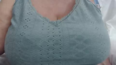 Desire online show from January 3, 8:22 pm