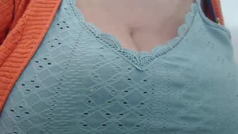 Desire online show from December 22, 8:47 pm