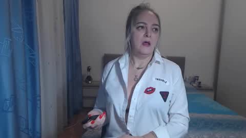 maturediana online show from January 4, 3:29 am