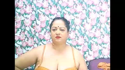 matureindian654u online show from June 25, 6:20 pm