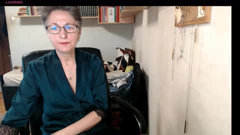 maturekate online show from October 29, 7:56 am