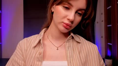 Lucy online show from September 14, 1:14 am