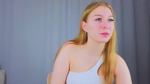 maureencoombs online show from October 4, 4:51 am