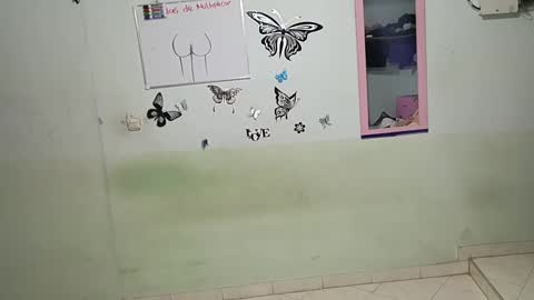 Snapshot of mauroluxandra chatting on January 12, 2:35 am luxandra and MauroFun online show from January 12, 2:35 am