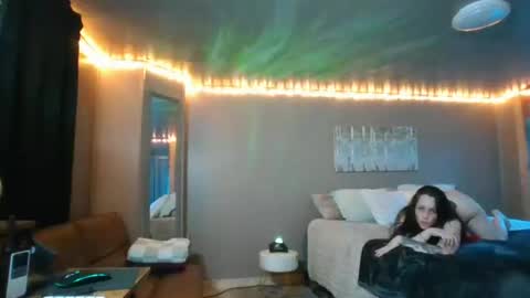 mavismable online show from November 4, 6:07 am