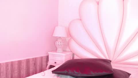 Snapshot of mavismanson chatting on October 1, 9:31 pm mavismanson  online show from October 1, 9:31 pm