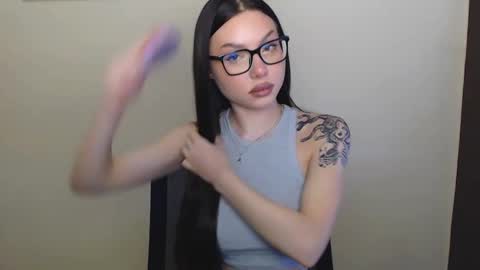 Snapshot of maxi_sweetheart chatting on February 17, 8:41 am Joanna online show from February 17, 8:41 am