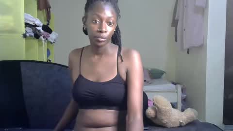 Snapshot of maxxinepetite chatting on January 27, 10:38 pm maxxinepetite online show from January 27, 10:38 pm