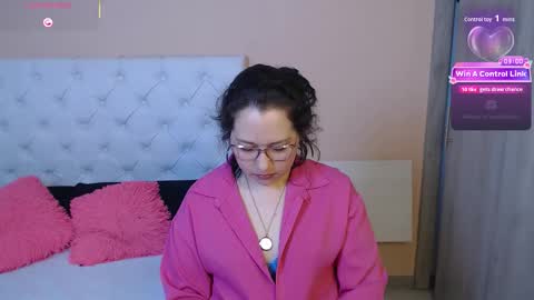 May online show from January 9, 9:08 pm