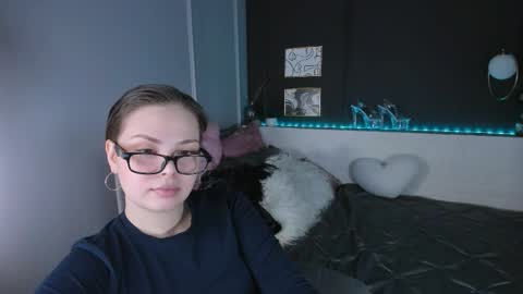 Maya online show from March 27, 1:56 pm