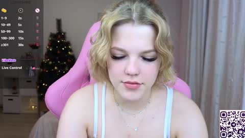 Maya online show from December 24, 3:27 am