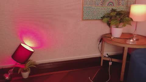 maya_house online show from March 4, 4:30 am