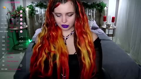 Snapshot of maya_mils chatting on January 11, 1:48 am Maya Mils online show from January 11, 1:48 am