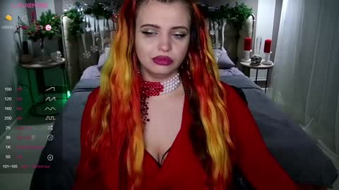 Snapshot of maya_mils chatting on January 15, 1:12 am Maya Mils online show from January 15, 1:12 am