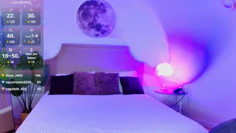 Maya online show from October 10, 3:17 pm