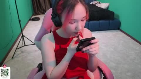 Maya Viola online show from March 8, 5:33 am