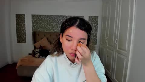 Maya online show from September 23, 2:10 am